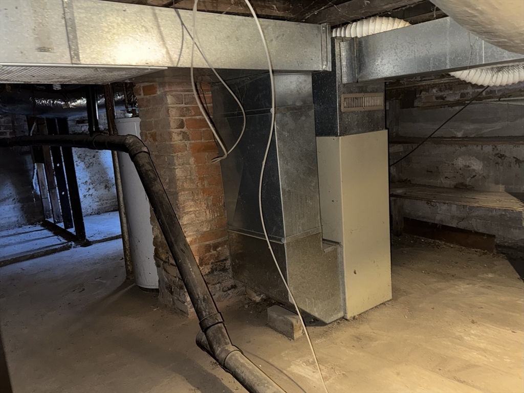 61 Woodmont Road Northampton, MA 01060 - Photo 14 of 18