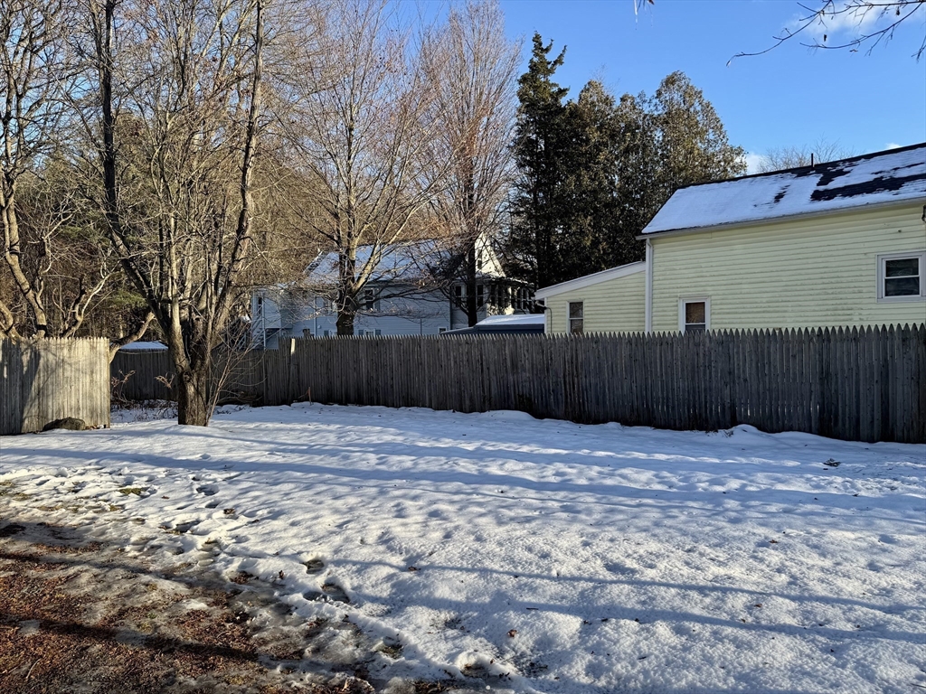 61 Woodmont Road Northampton, MA 01060 - Photo 17 of 18