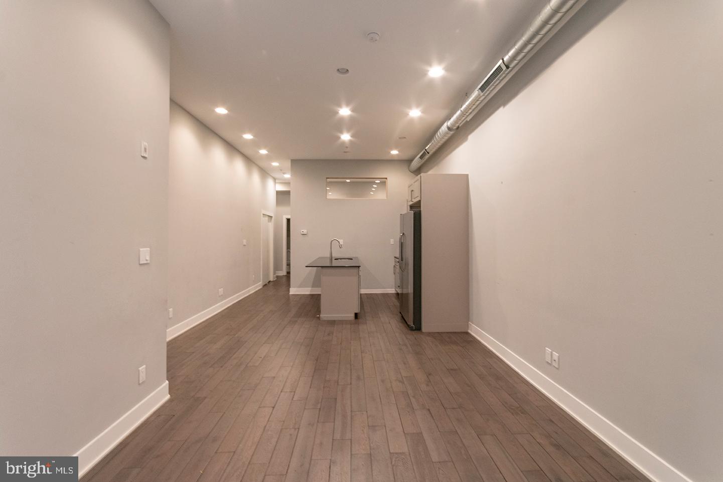 135 North 3rd Street, Unit 2C Philadelphia, PA 19106 - Photo 8 of 15