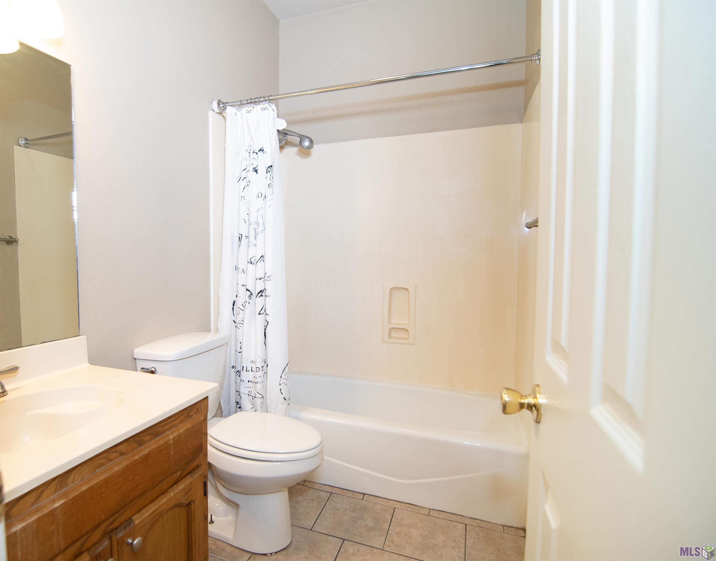 9434 Pecan Tree Drive Baton Rouge, LA 70810 - Photo 11 of 18 Gallery Image 11