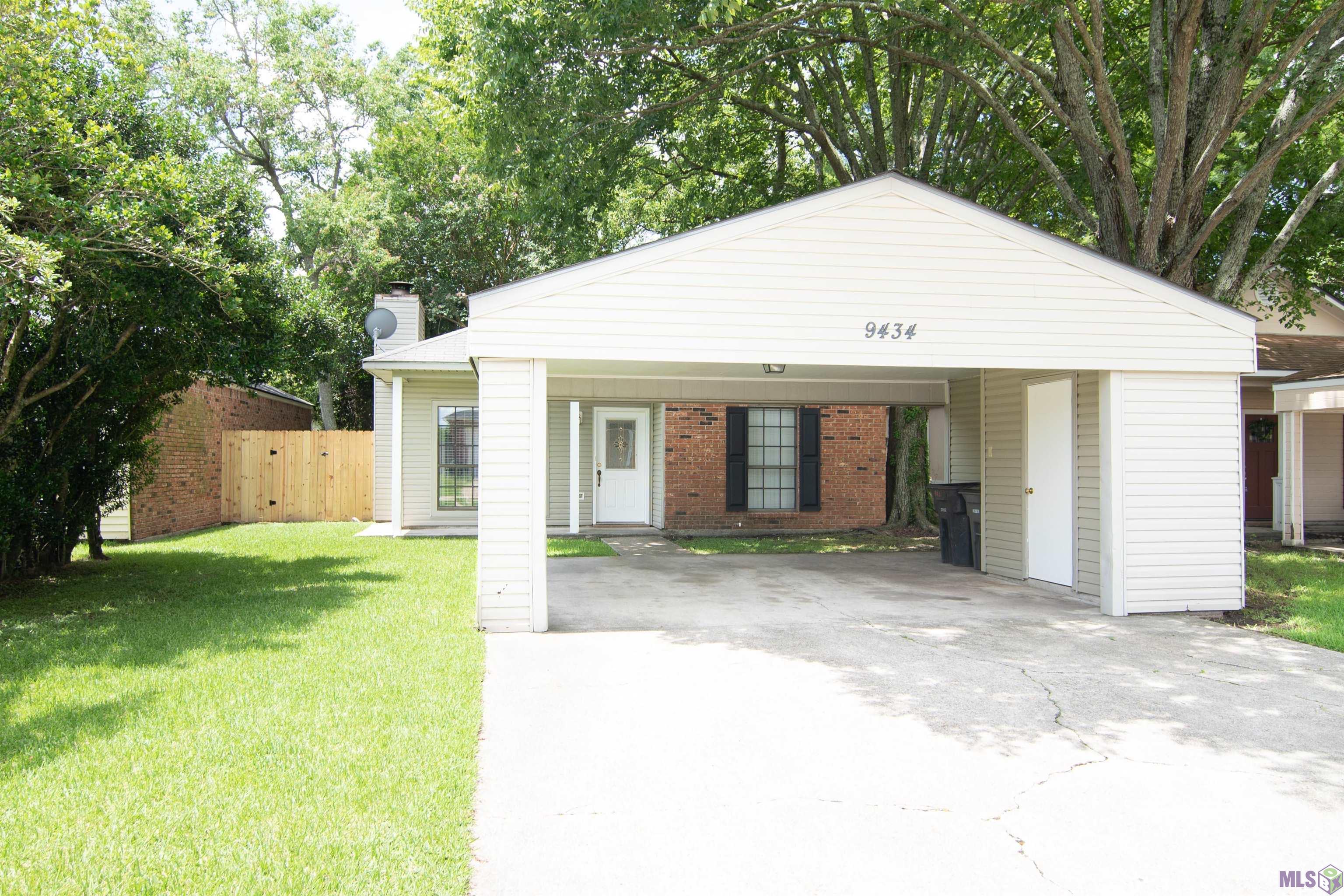 9434 Pecan Tree Drive Baton Rouge, LA 70810 - Photo 2 of 18 Covered Parking