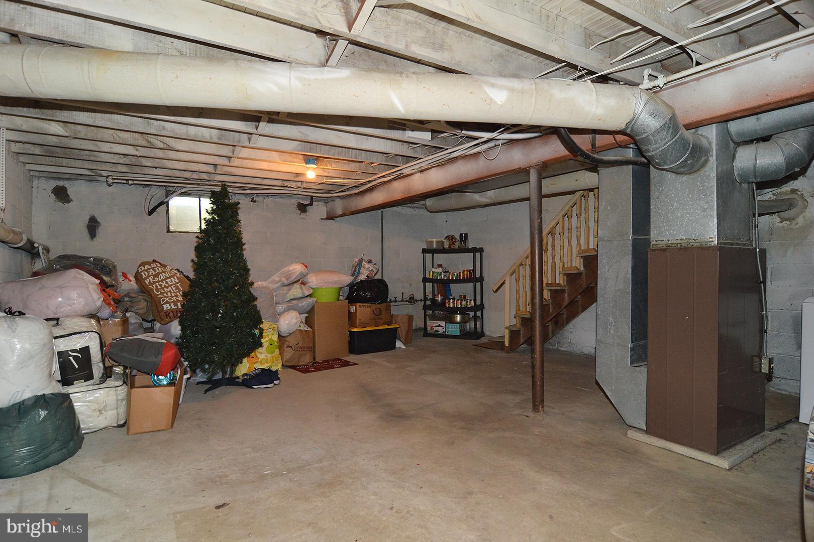 306 Sycamore Road Reading, PA 19611 - Photo 22 of 30