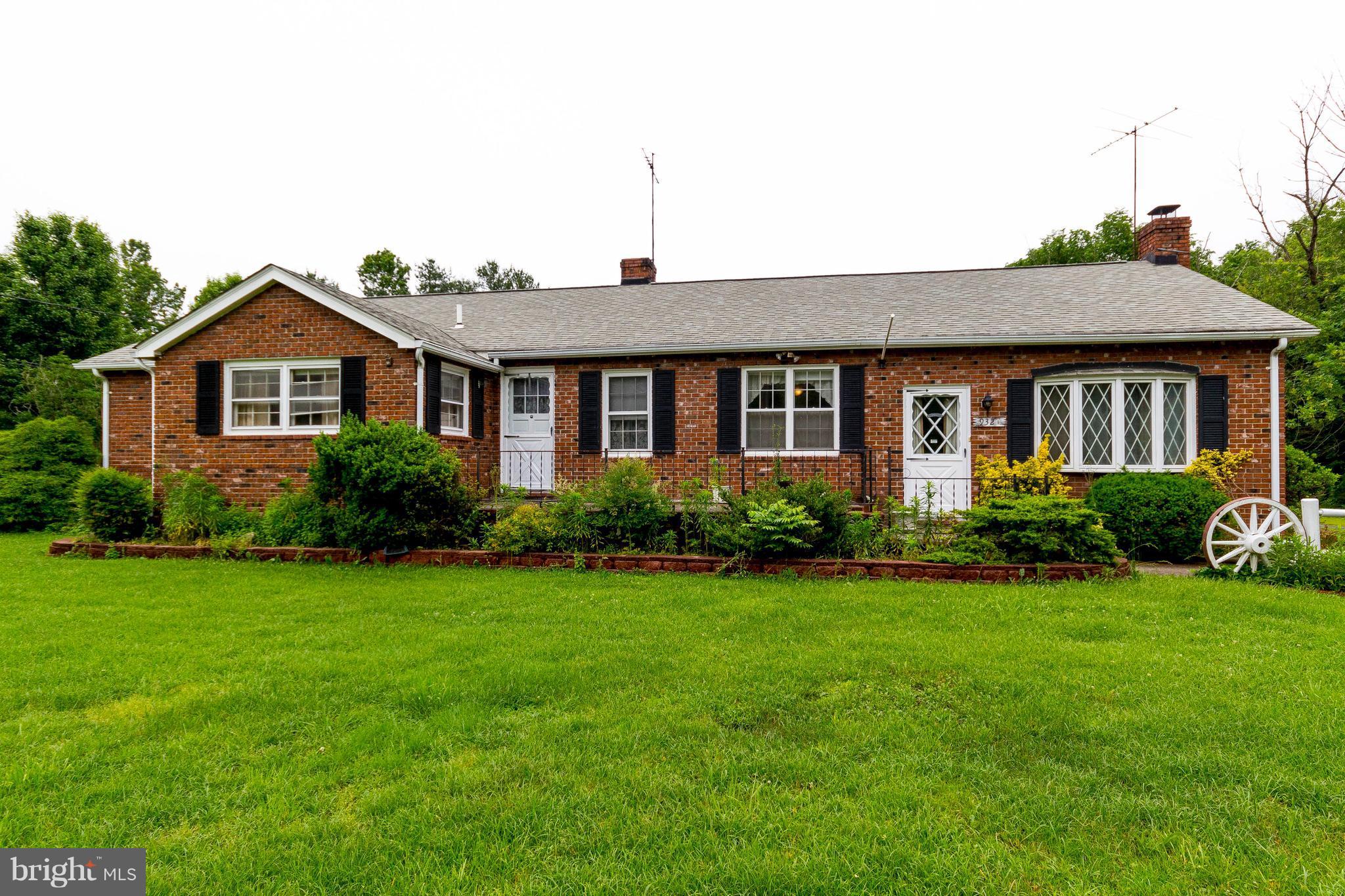 9320 Burke Road Burke, VA 22015 - Photo 1 of 29 Exterior (Front)