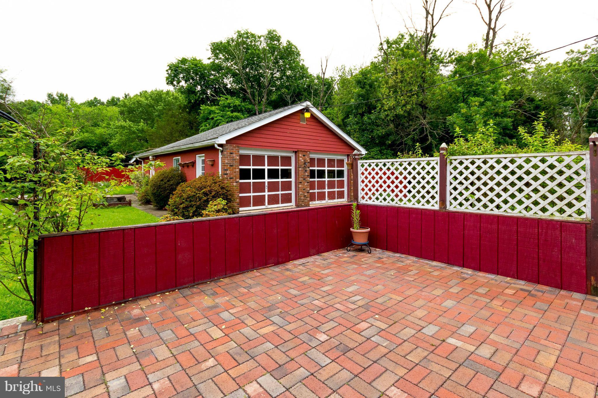 9320 Burke Road Burke, VA 22015 - Photo 8 of 29 Exterior (Rear)