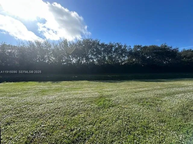 $2,500 | 9336 Ketay Circle, Boca Raton, FL 33428