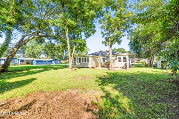 $1,695 | 107 Acadian Drive, Lafayette, LA 70503