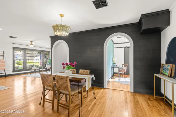 $1,695 | 107 Acadian Drive, Lafayette, LA 70503