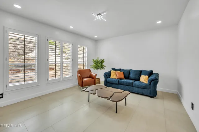 $724,900 | 3713 San Mateo Lane, El Paso, TX 79902