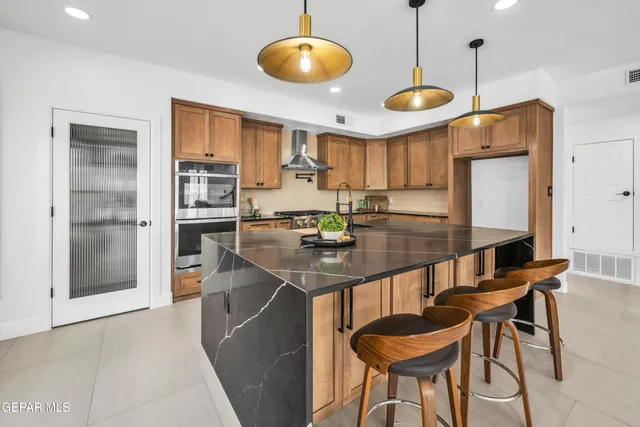 $724,900 | 3713 San Mateo Lane, El Paso, TX 79902