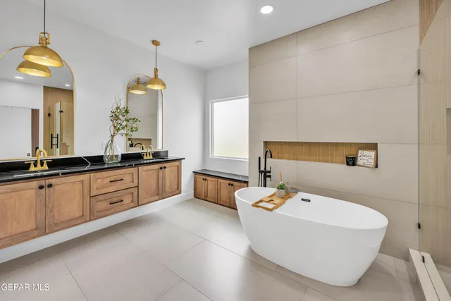 $724,900 | 3713 San Mateo Lane, El Paso, TX 79902