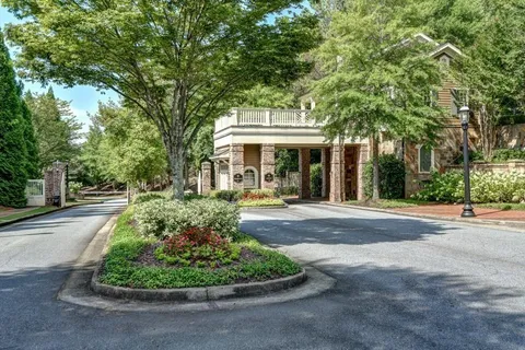 $395,000 | 3119 West Addison Drive, Alpharetta, GA 30022
