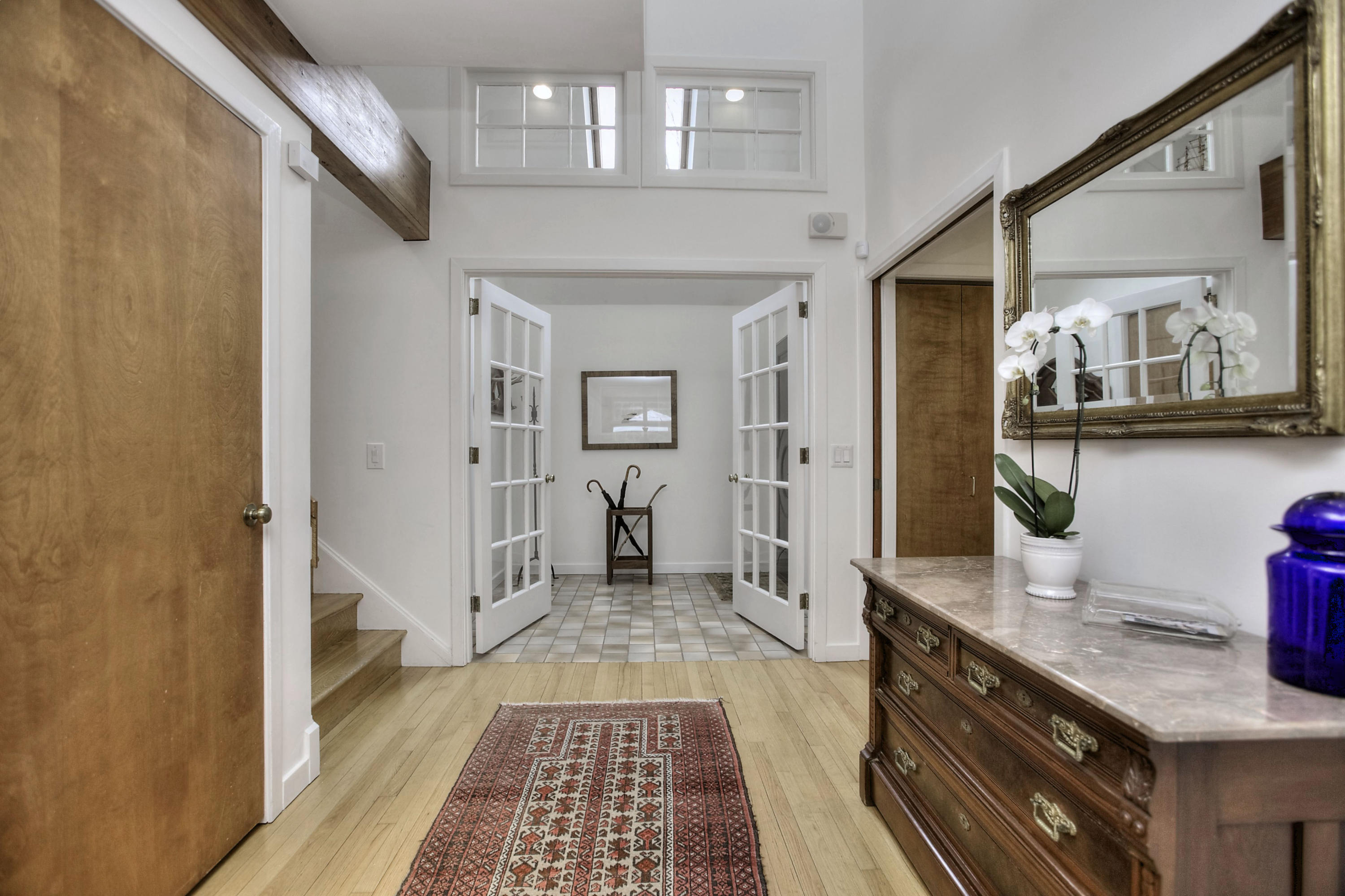 955 Silvermine Road New Canaan, CT 06840 - Photo 4 of 33 Foyer
