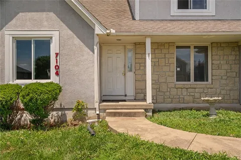 $269,000 | 7104 East 134th Terrace, Grandview, MO 64030