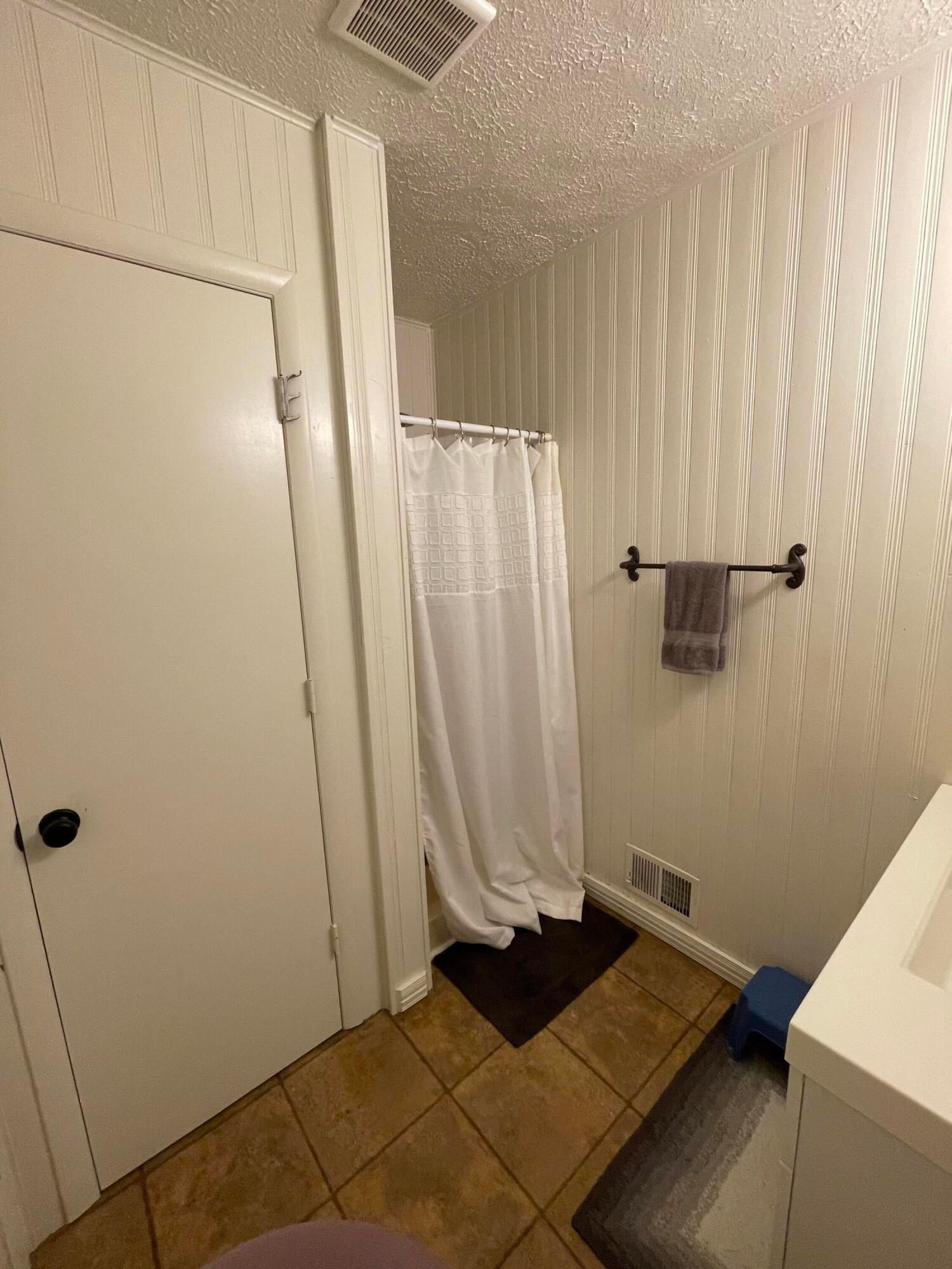 8527 Artesia Beach Road St. Helen, MI 48656 - Photo 10 of 29 Main Floor Full Bath