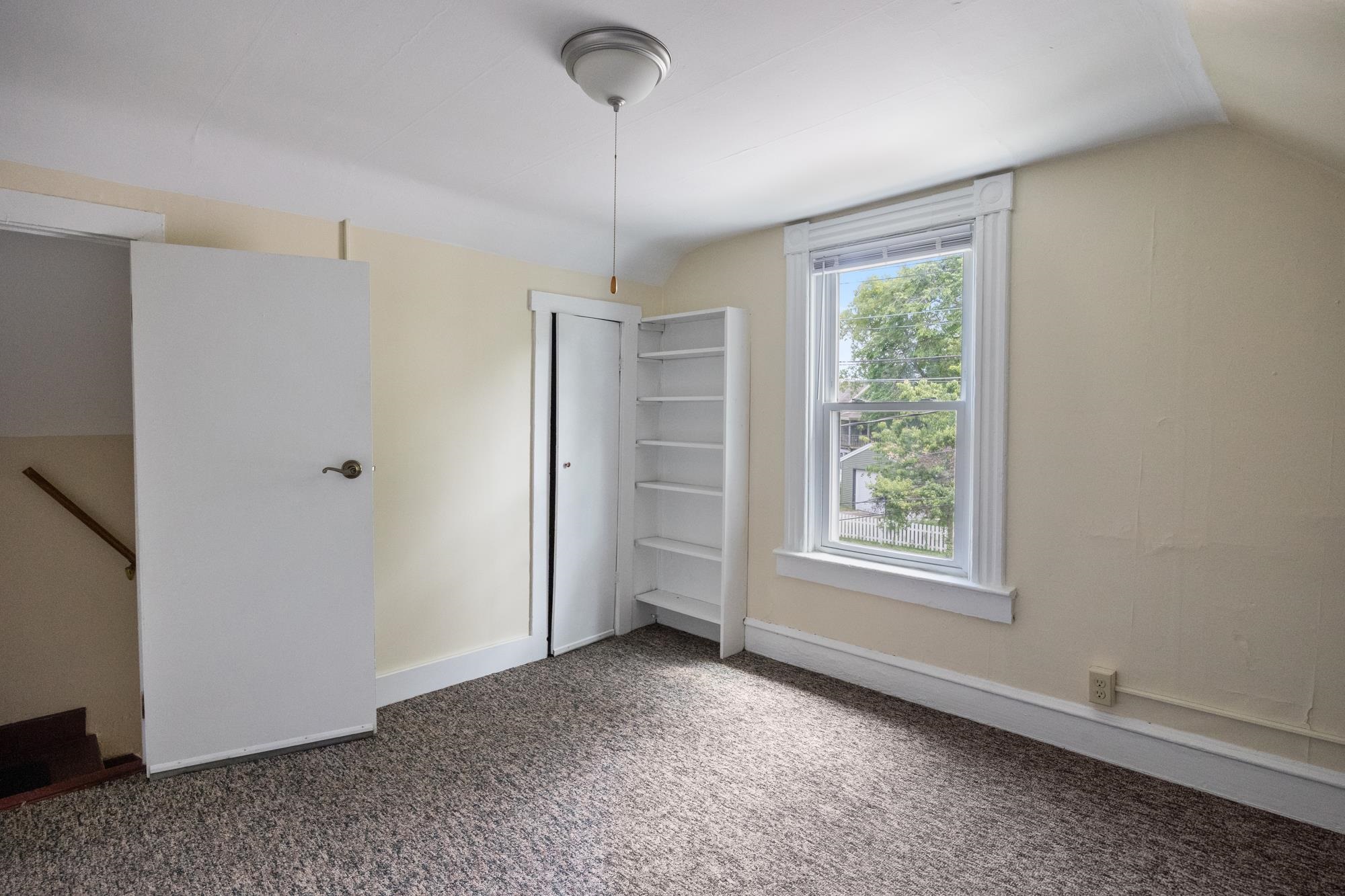 76 Ward Street Burlington, VT 05401 - Photo 12 of 34
