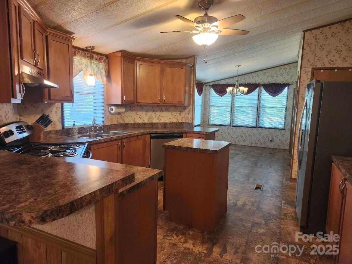 2461 Ridgecrest Drive Stanley, NC 28164 - Photo 18 of 33 Gallery Image 18
