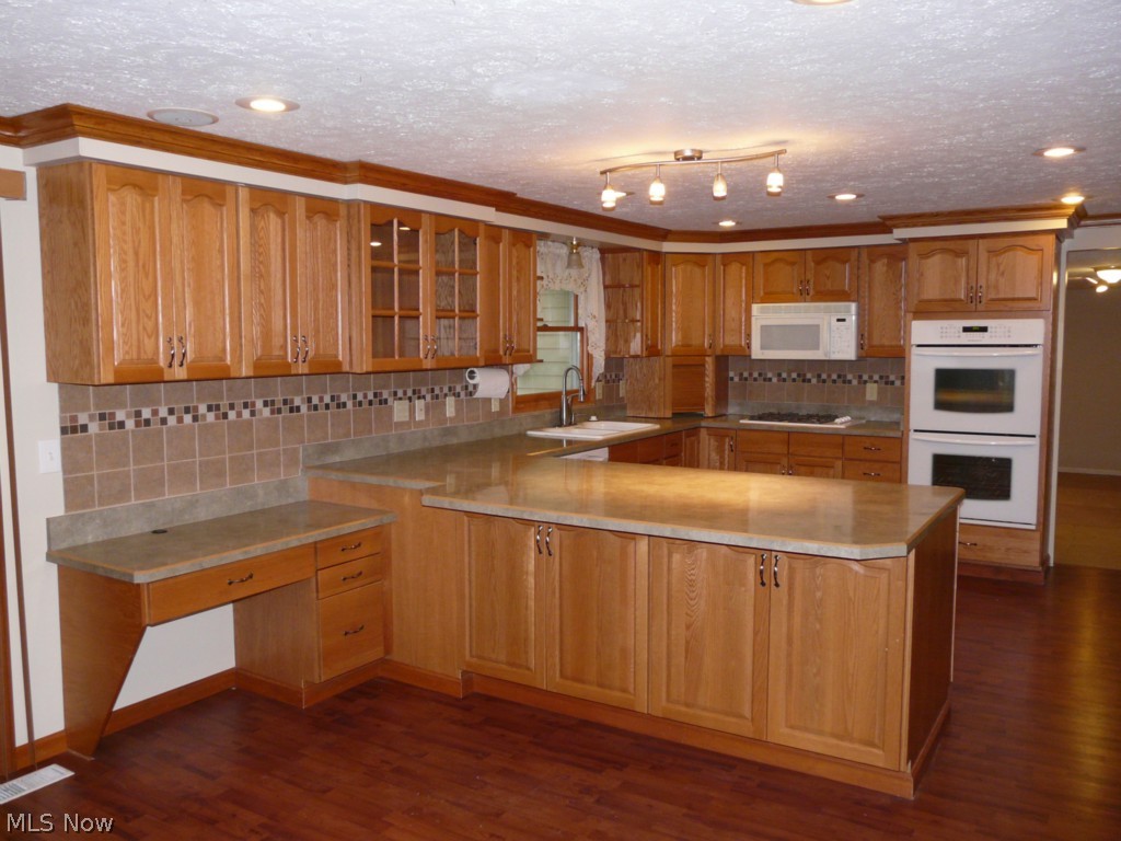 17780 Howe Road Strongsville, OH 44136 - Photo 7 of 18