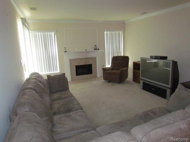 3519 Tremonte Circle Rochester, MI 48306 - Photo 9 of 18 IMG_4270.jpg