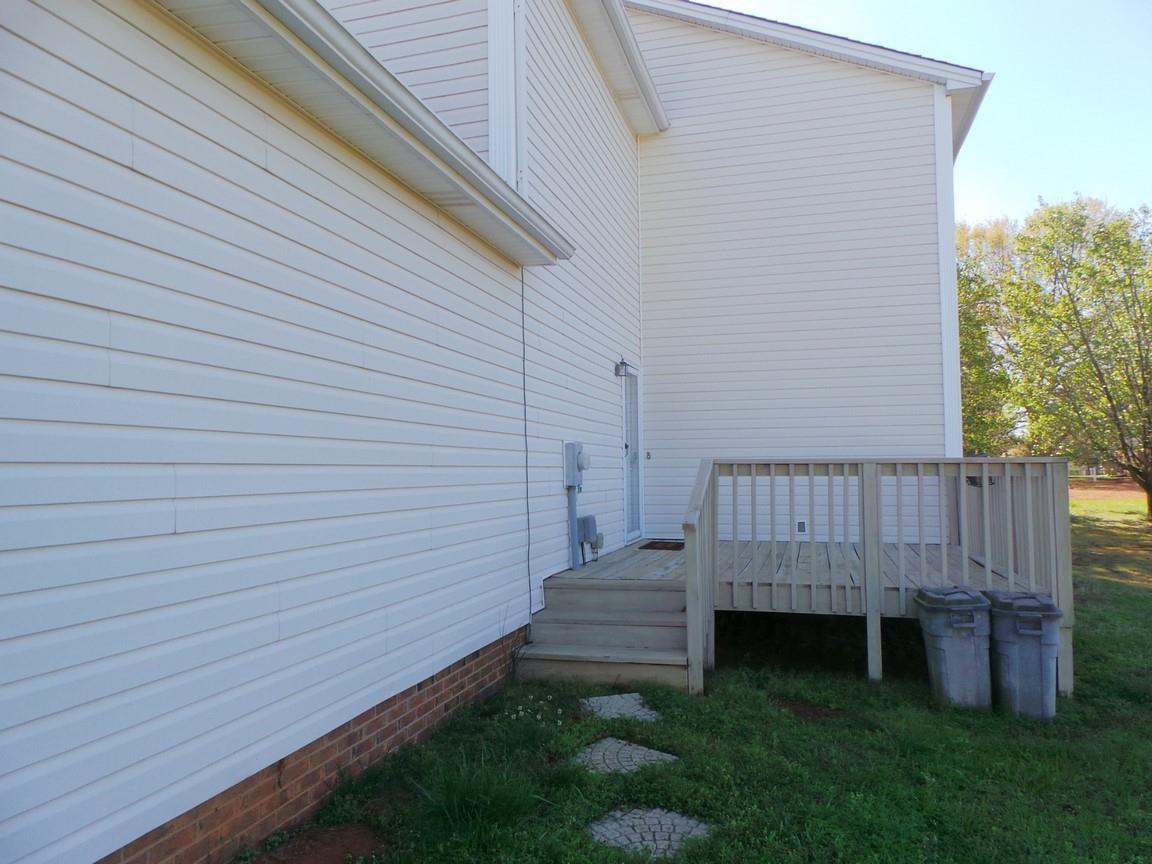 1633 West Rutledge Avenue Gaffney, SC 29341 - Photo 18 of 19