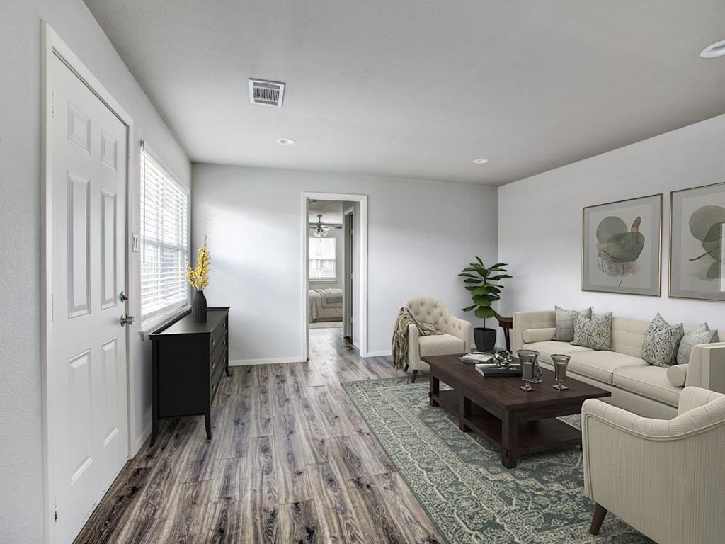 2204 West Rosedale Street South Fort Worth, TX 76110 - Photo 2 of 8