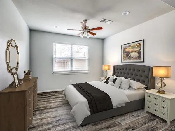 $2,195 | 2204 West Rosedale Street South, Fort Worth, TX 76110