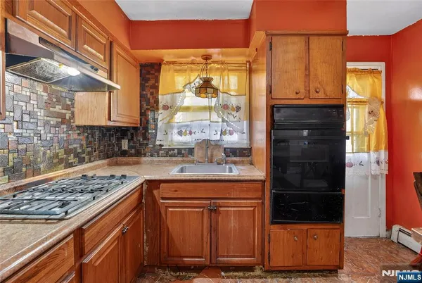 $399,000 | 241 Halsted Street, East Orange, NJ 07018