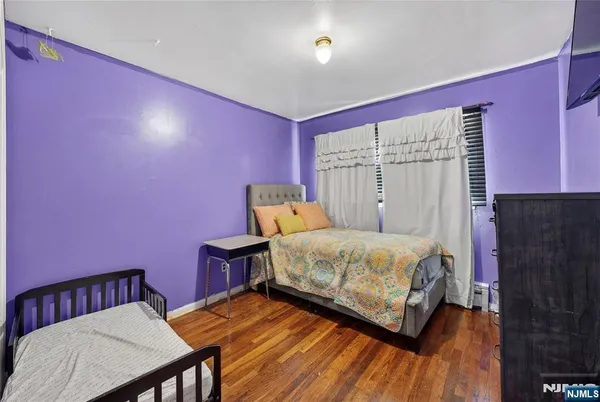 $399,000 | 241 Halsted Street, East Orange, NJ 07018