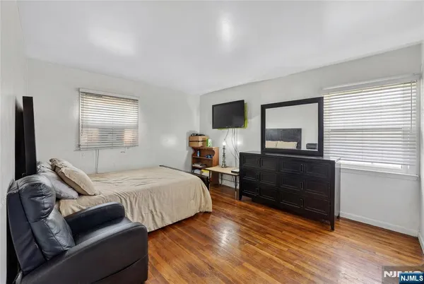 $399,000 | 241 Halsted Street, East Orange, NJ 07018