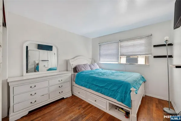 $399,000 | 241 Halsted Street, East Orange, NJ 07018