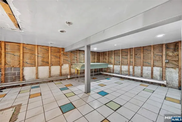 $399,000 | 241 Halsted Street, East Orange, NJ 07018