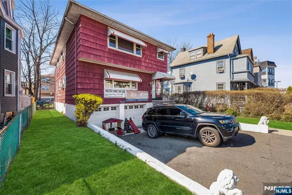$399,000 | 241 Halsted Street, East Orange, NJ 07018