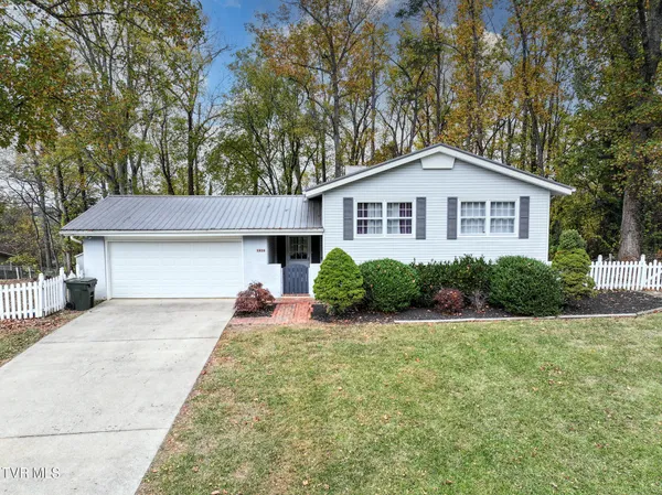 $279,900 | 1814 Brentwood Drive, Greeneville, TN 37743