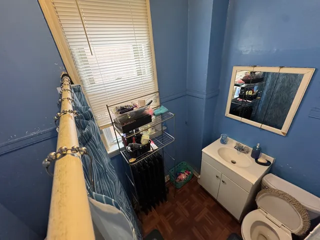 $195,000 | 1210 West 51st Street, Chicago, IL 60609