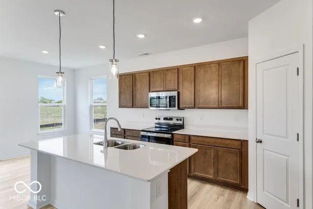 $274,999 | 2021 Black Oak Drive, Shelbyville, IN 46176