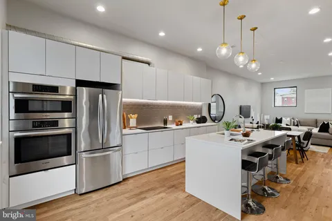 $525,000 | 1720 Folsom Street, Unit B, Philadelphia, PA 19130