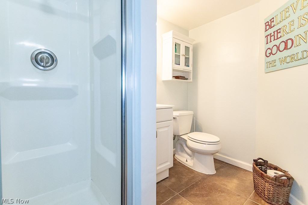 1140 Elmwood Road Cleveland, OH 44124 - Photo 24 of 29 Lower level full bathroom with stand-up shower