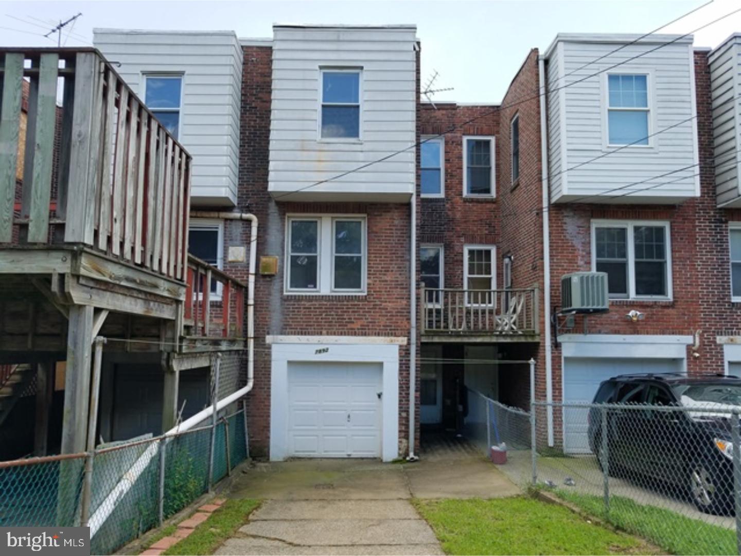 2892 North Congress Road Camden, NJ 08104 - Photo 2 of 19 Exterior Back