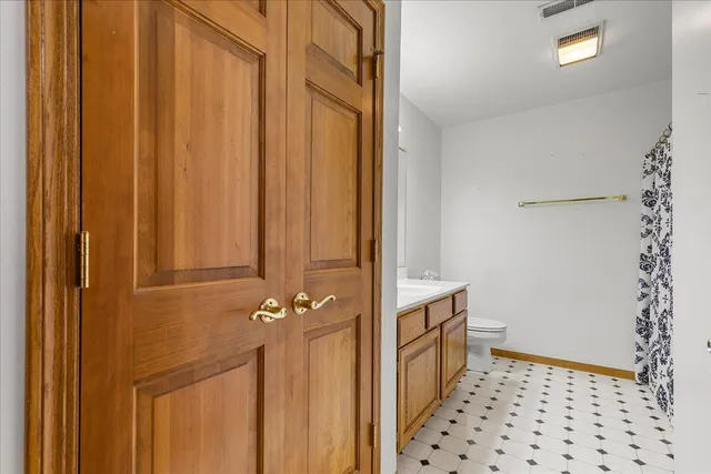 $250,000 | 217 Hartford Square, Hartford, WI 53027