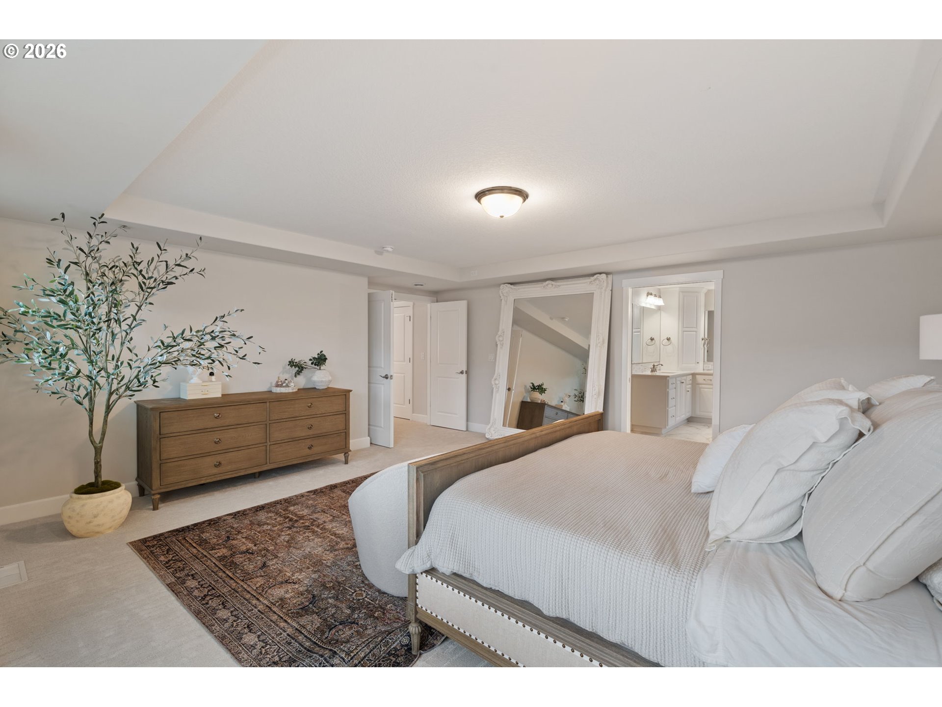 4024 South Winery Way Ridgefield, WA 98642 - Photo 29 of 48 a bedroom with a bed and a window