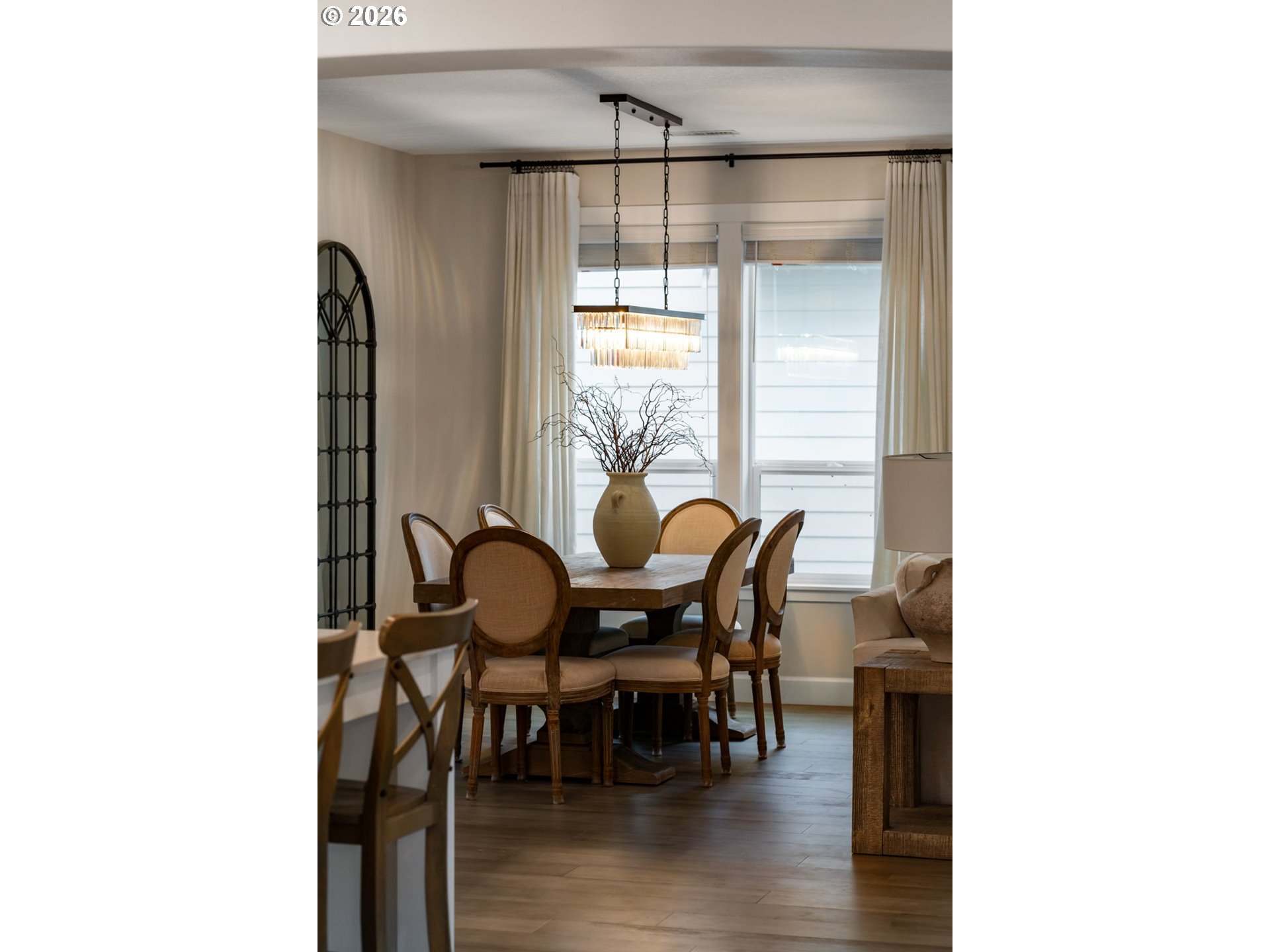 4024 South Winery Way Ridgefield, WA 98642 - Photo 7 of 48 a dining room with furniture and window