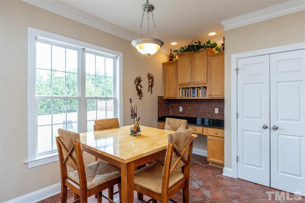 1040 Newburgh Circle Raleigh, NC 27603 - Photo 11 of 30 Gallery Image 11