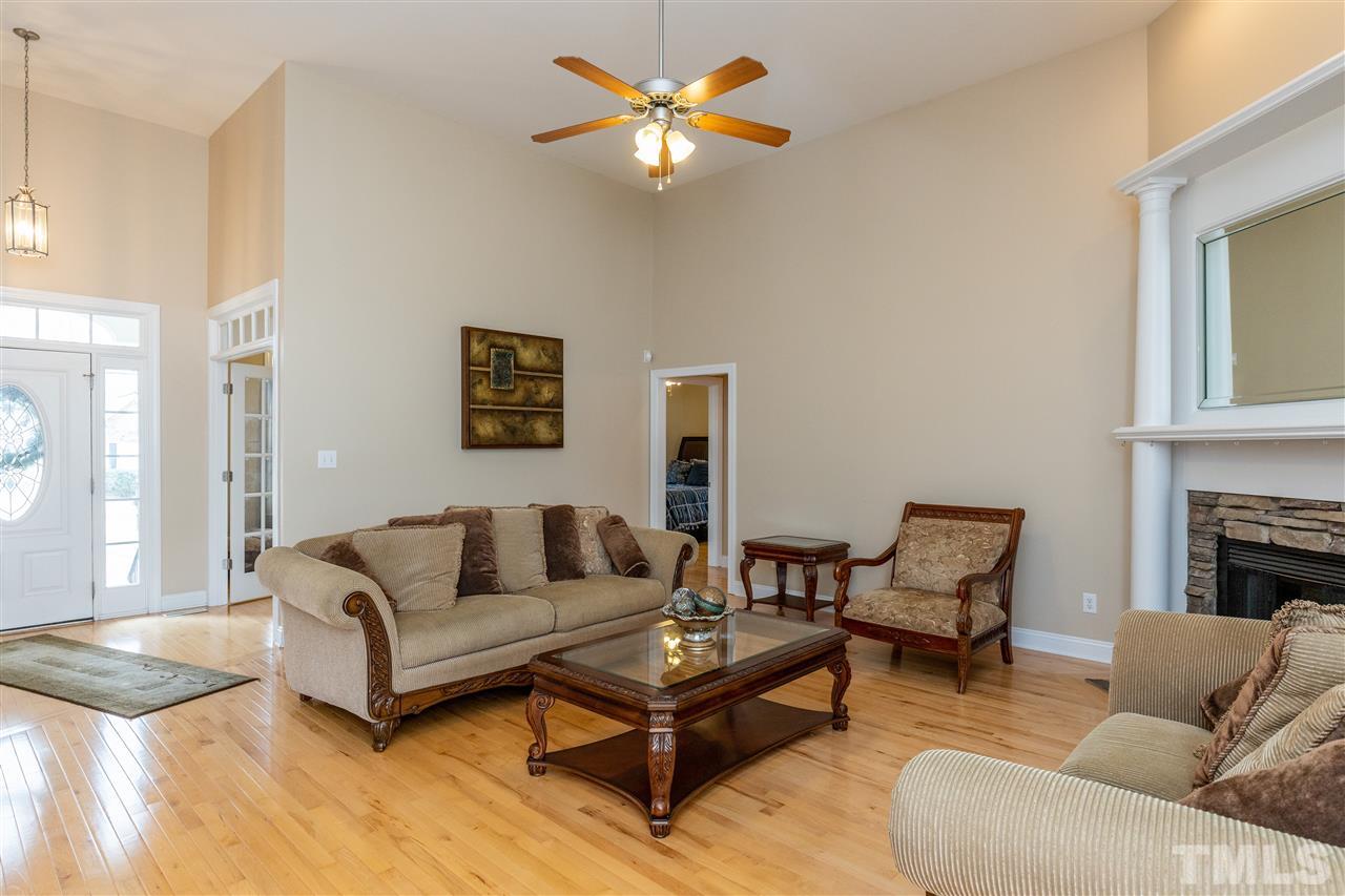 1040 Newburgh Circle Raleigh, NC 27603 - Photo 12 of 30 Gallery Image 12