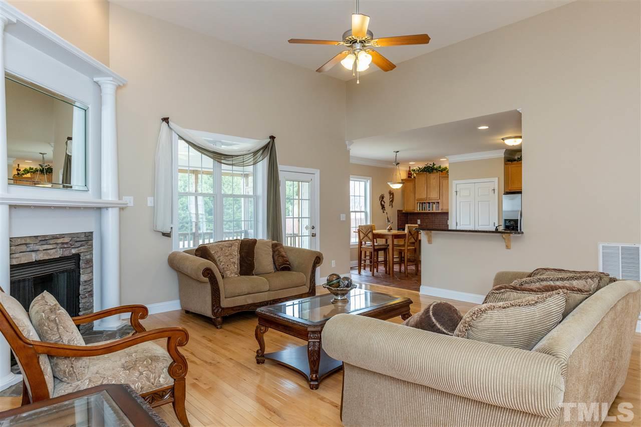 1040 Newburgh Circle Raleigh, NC 27603 - Photo 14 of 30 Gallery Image 14