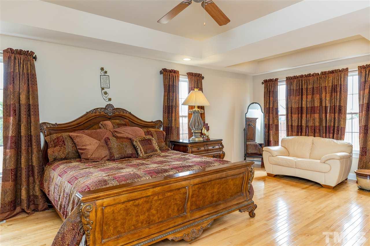 1040 Newburgh Circle Raleigh, NC 27603 - Photo 16 of 30 Gallery Image 16