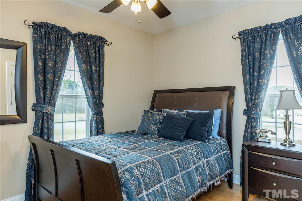 1040 Newburgh Circle Raleigh, NC 27603 - Photo 22 of 30 Gallery Image 22