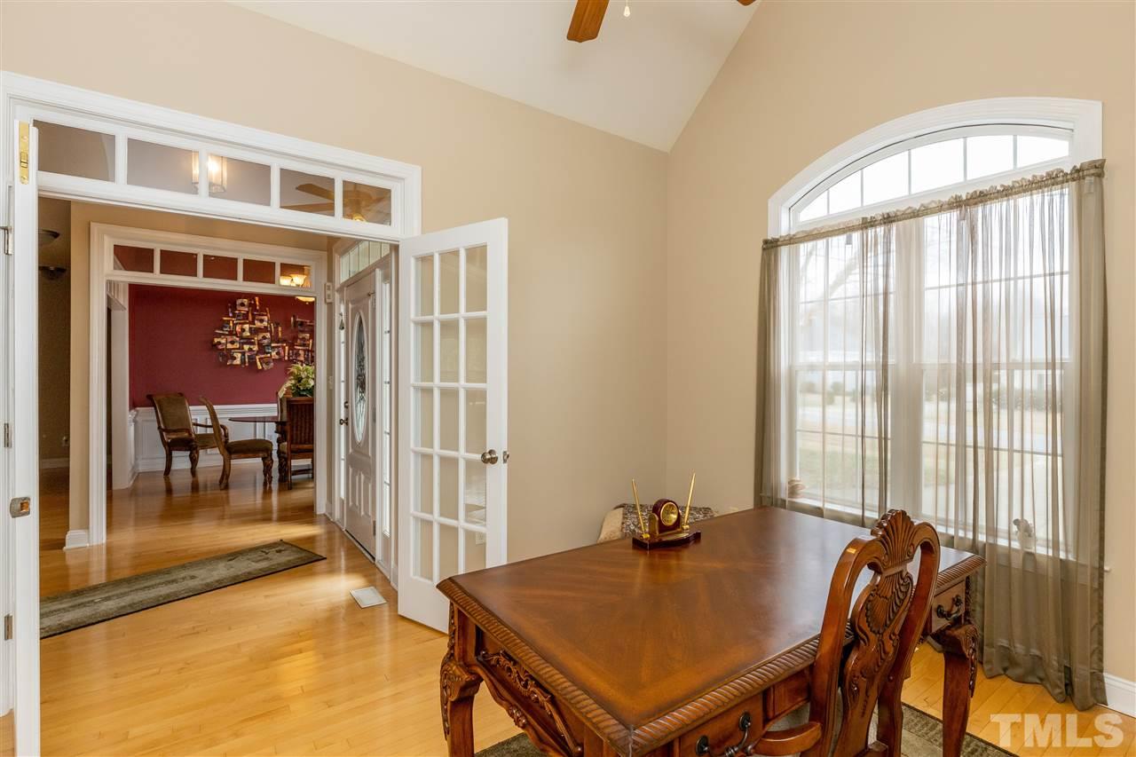 1040 Newburgh Circle Raleigh, NC 27603 - Photo 6 of 30 Gallery Image 6