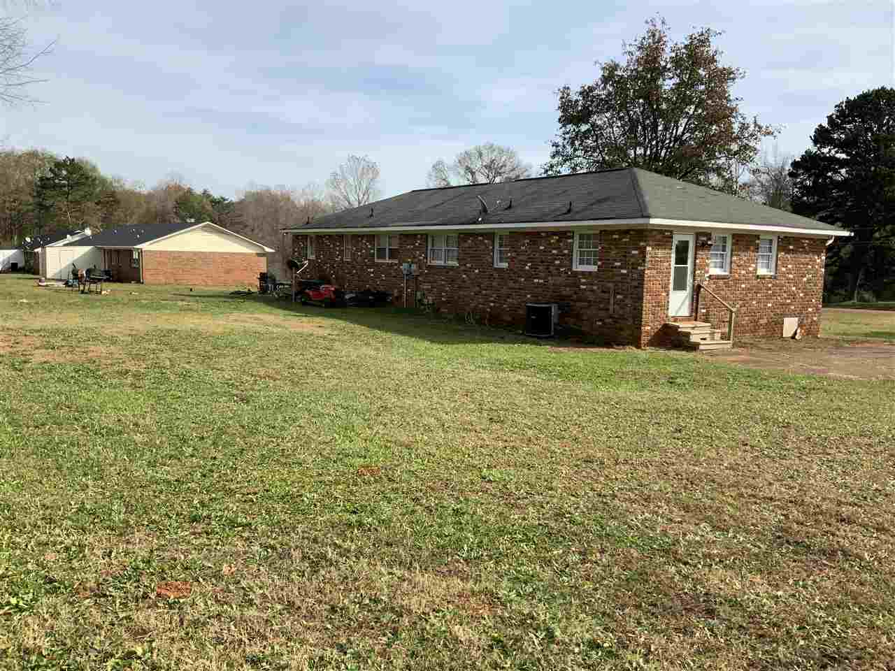 201 Tanglewood Road Wellford, SC 29385 - Photo 5 of 21