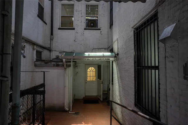 $5,999,999 | 228 Pacific Street | Cobble Hill