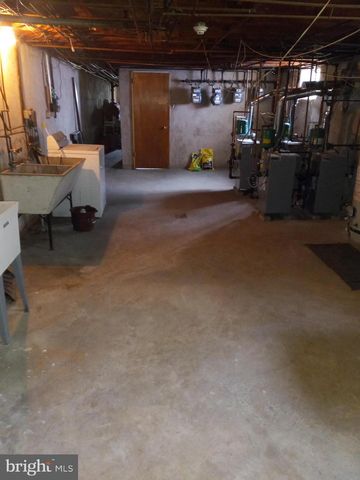 7240 Dungan Road Philadelphia, PA 19111 - Photo 11 of 15