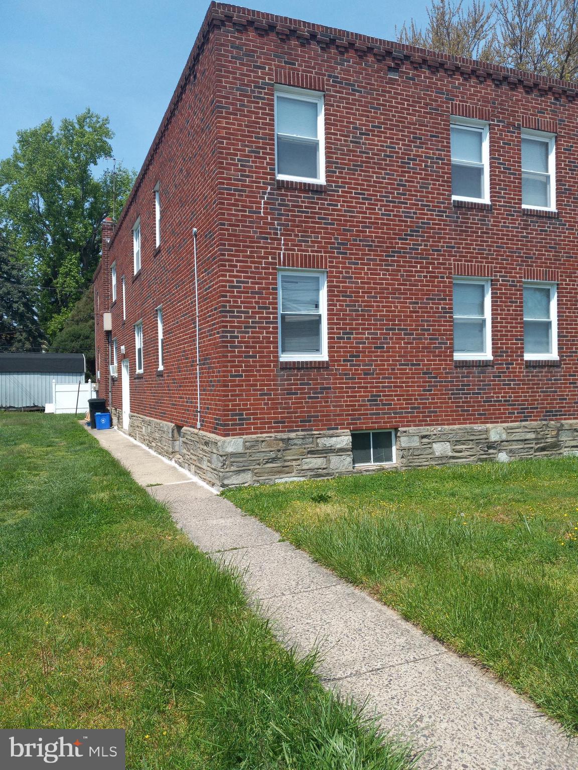 7240 Dungan Road Philadelphia, PA 19111 - Photo 3 of 15